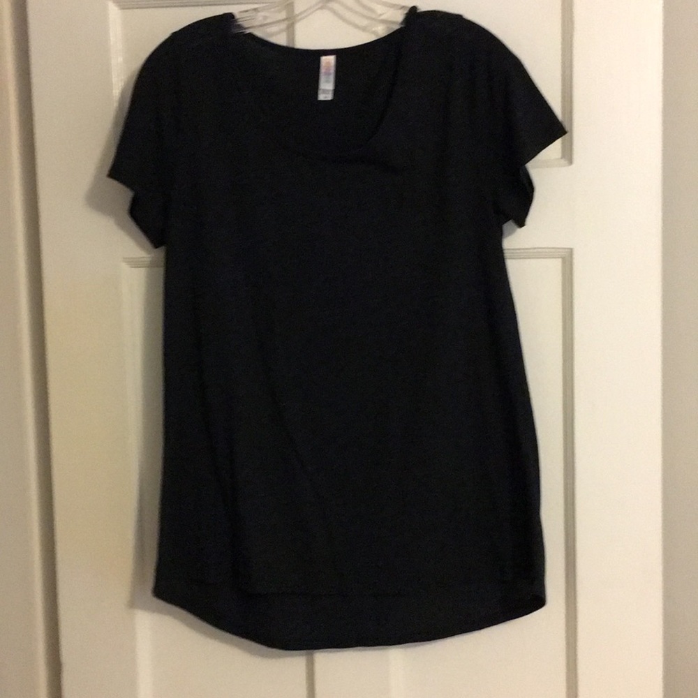 LuLaRoe dark gray T (size medium)
